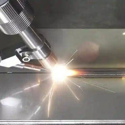 Dissipation thermique de la machine M16 de soudure laser du bec D17.8 bonne